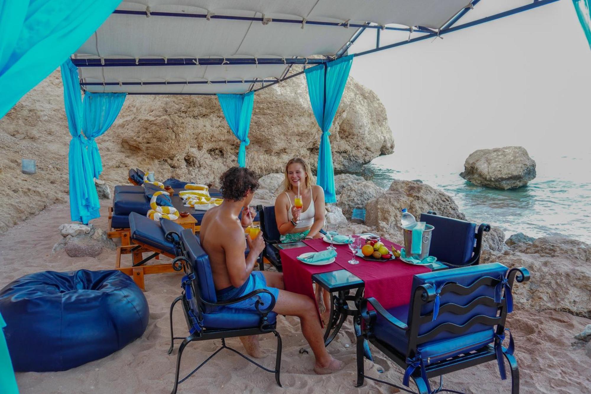 Safir Sharm Waterfalls Resort Exteriér fotografie Beach bar in Greece